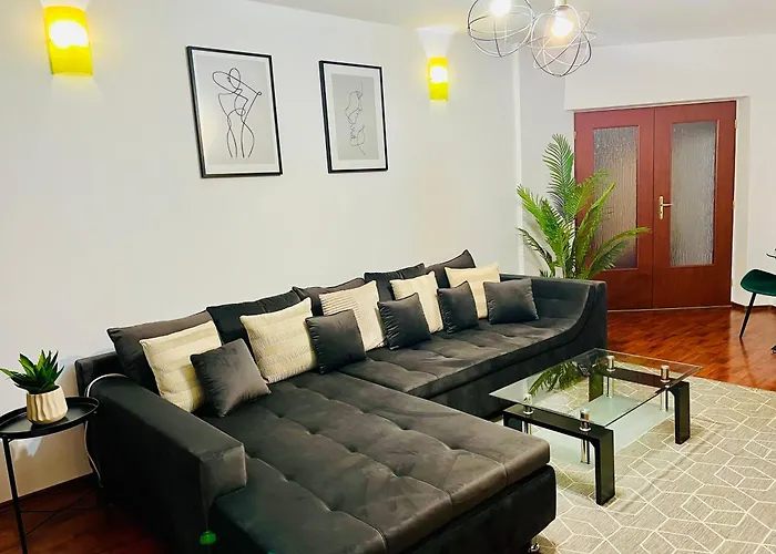 07 With Panoramic View *