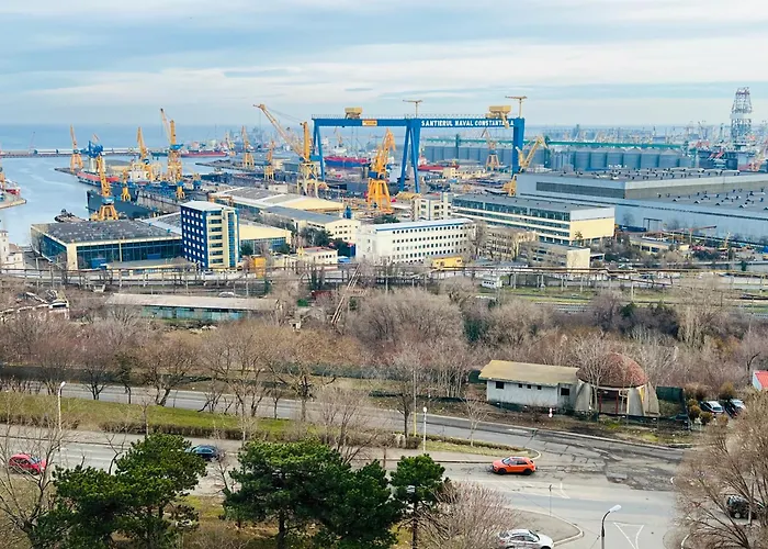 07 With Panoramic View *