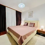 07 With Panoramic View Apartment