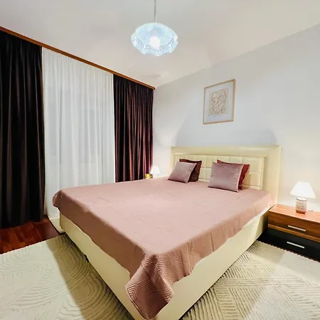 07 With Panoramic View Apartment