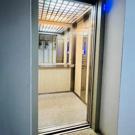07 With Panoramic View Apartment *