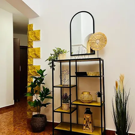 07 With Panoramic View Apartment *