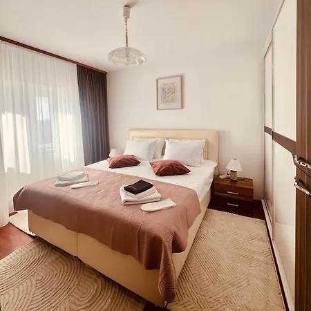 07 With Panoramic View Apartment