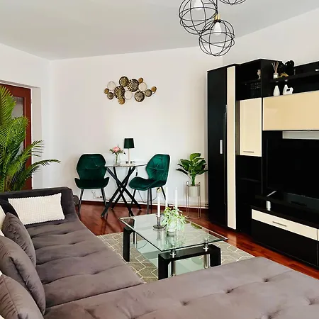 07 With Panoramic View Apartment *